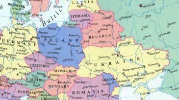 «Белорусский политический кризис перерастает в региональный кризис». Политолог — об итогах года после выборов