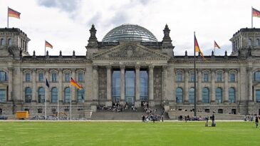 Не только Берлин и Бонн: рассказываем, какие немецкие города раньше были столицей Германии